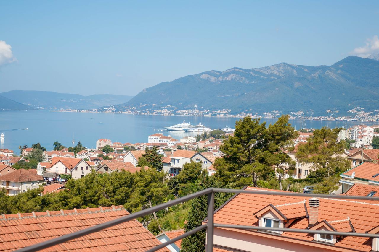 Apartmani Petar Tivat Eksteriør bilde