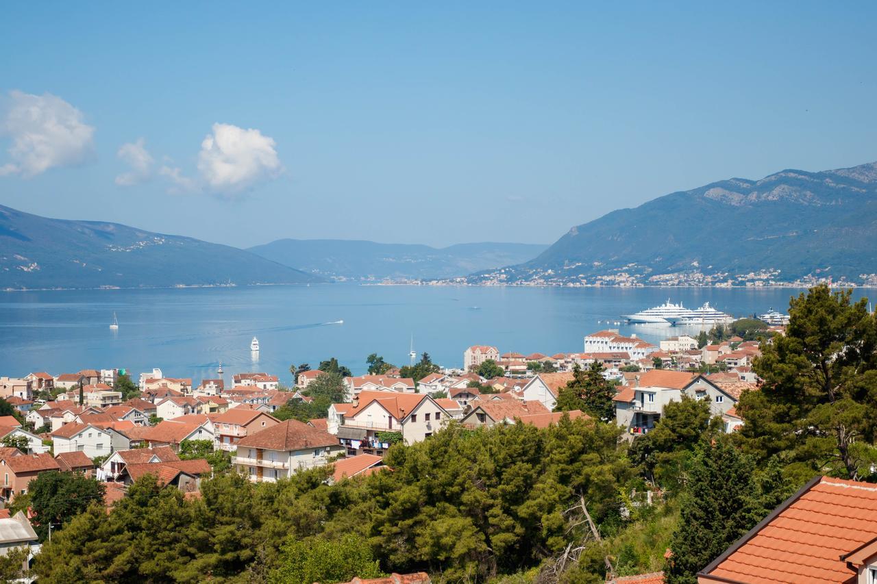 Apartmani Petar Tivat Eksteriør bilde