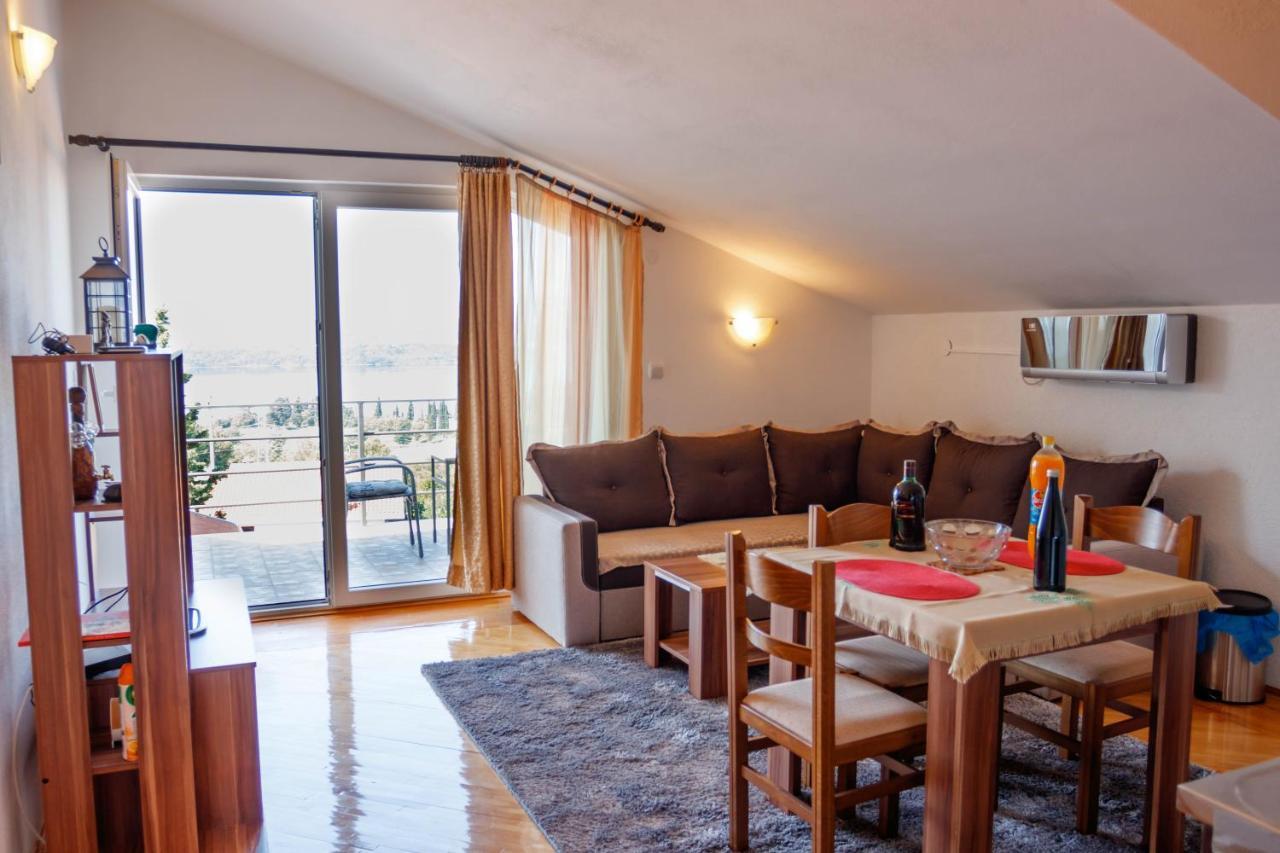 Apartmani Petar Tivat Eksteriør bilde